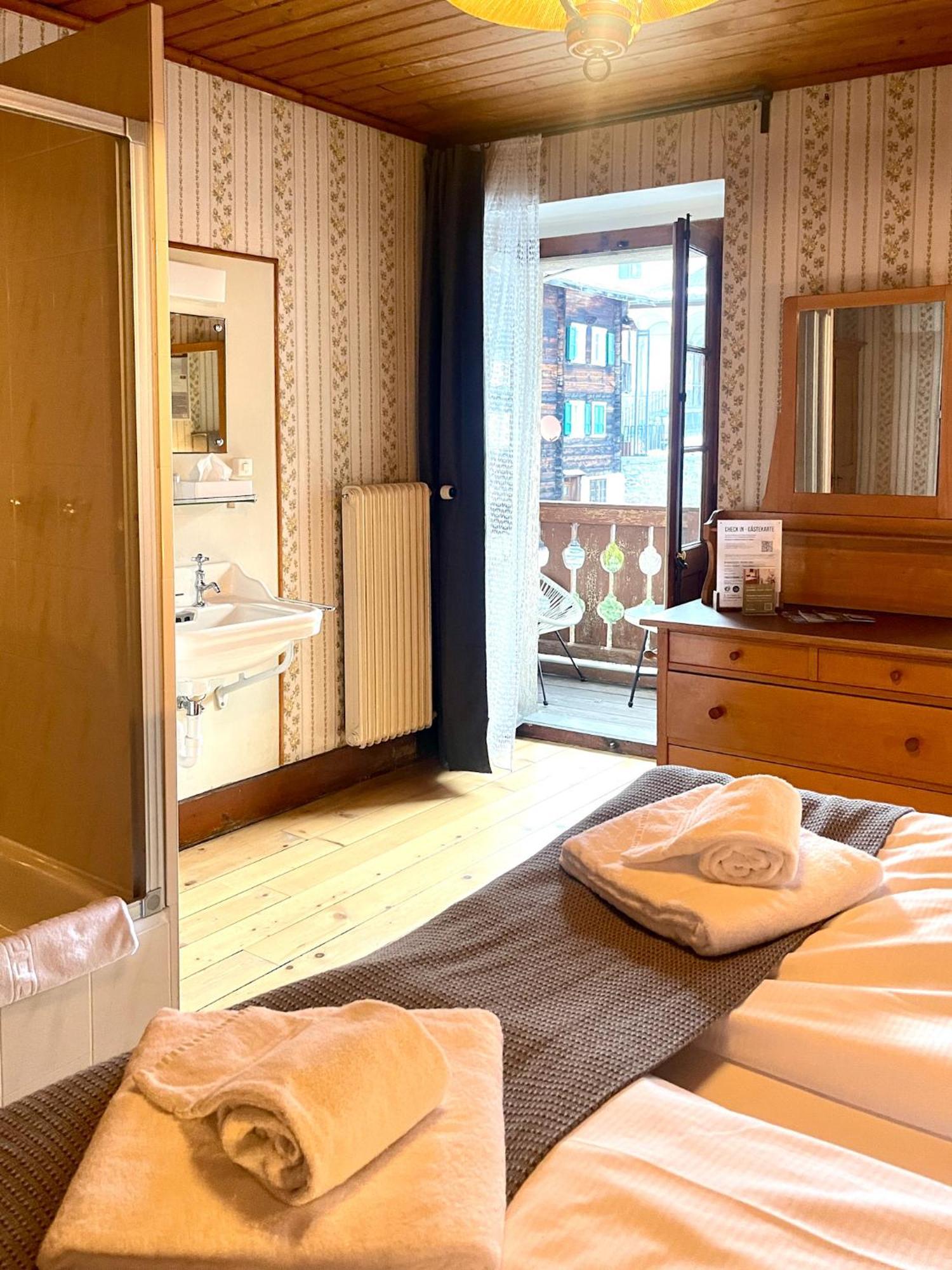 Du Glacier Boutique & Traditions Hotel Fiesch Luaran gambar
